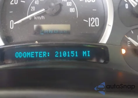 2004 Cadillac Escalade Standard z USA, uszkodzony, nr VIN 1GYEK63N44R266854